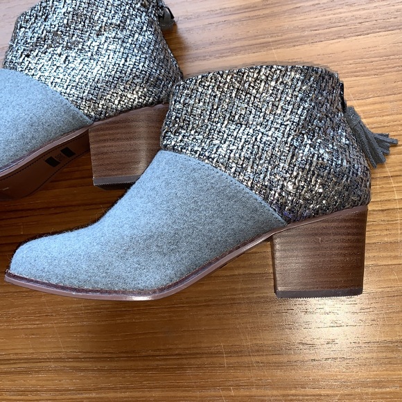 TOMS Leila grey/silver ankle boot - Picture 9 of 9